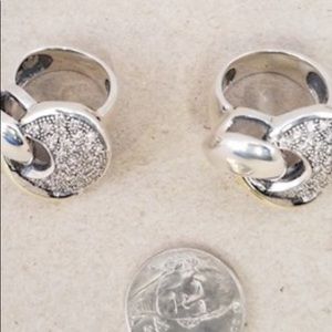 18k 950 platinum, Silver, and Gold ring.